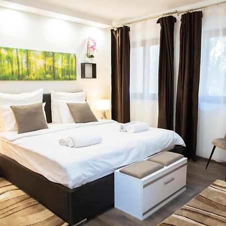 Nyuszis Apartman Kiskunmajsa Exterior foto