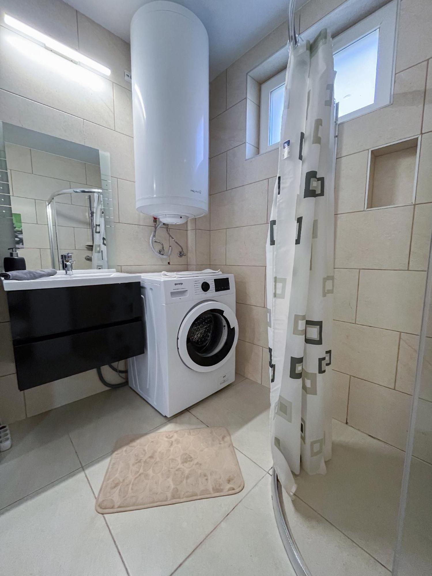 Nyuszis Apartman Kiskunmajsa Exterior foto