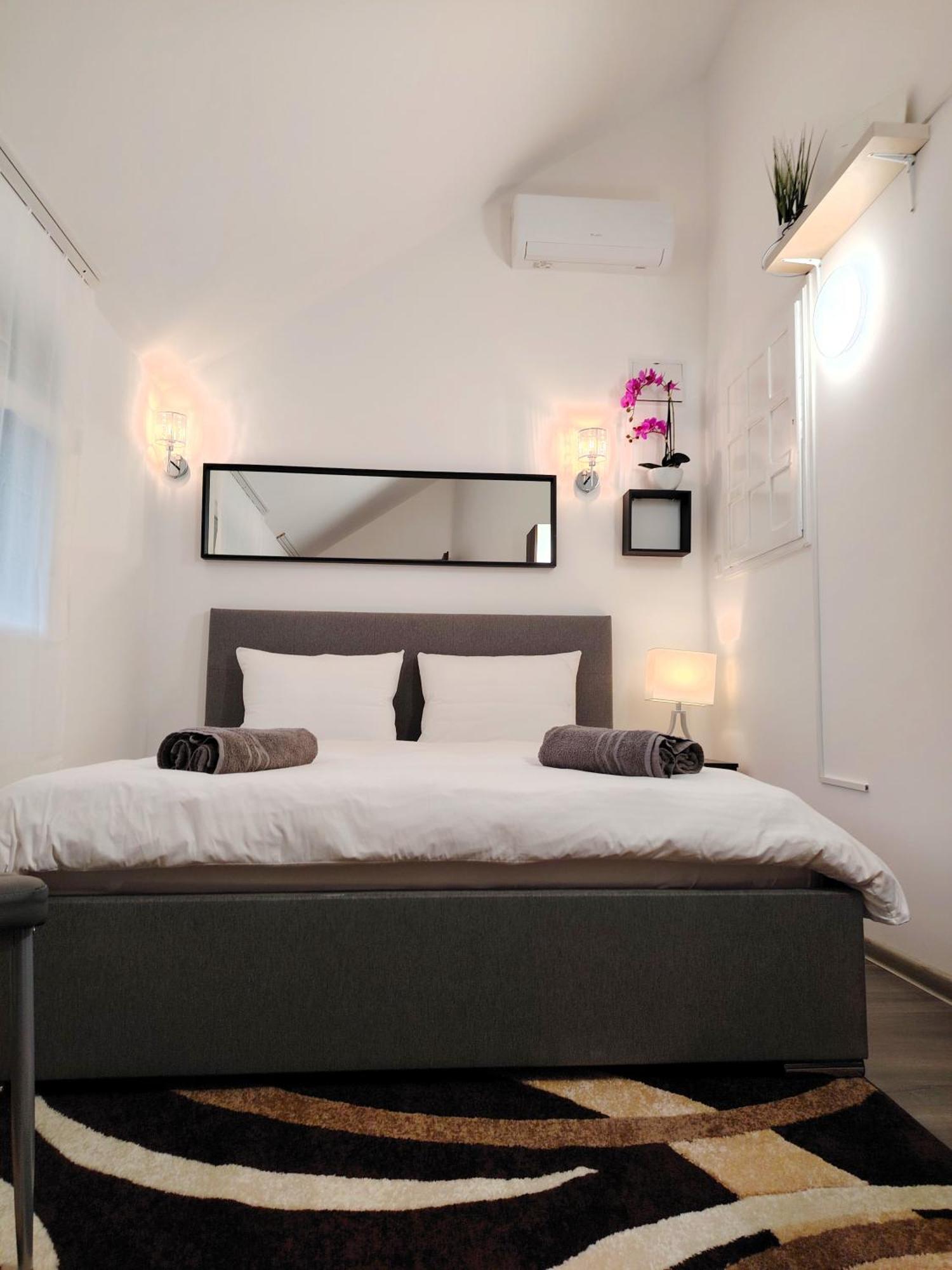 Nyuszis Apartman Kiskunmajsa Exterior foto